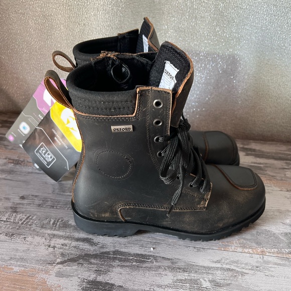 Oxford Magdalen Women's Boot - Picture 3 of 9